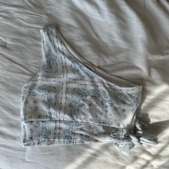 South Moon Under Two-piece matching set - Picture 3 of 3